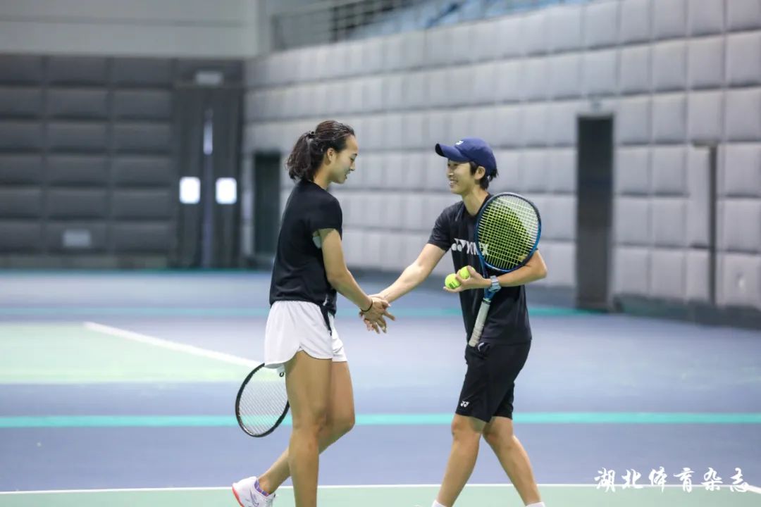 但伴随着比 但伴随着比