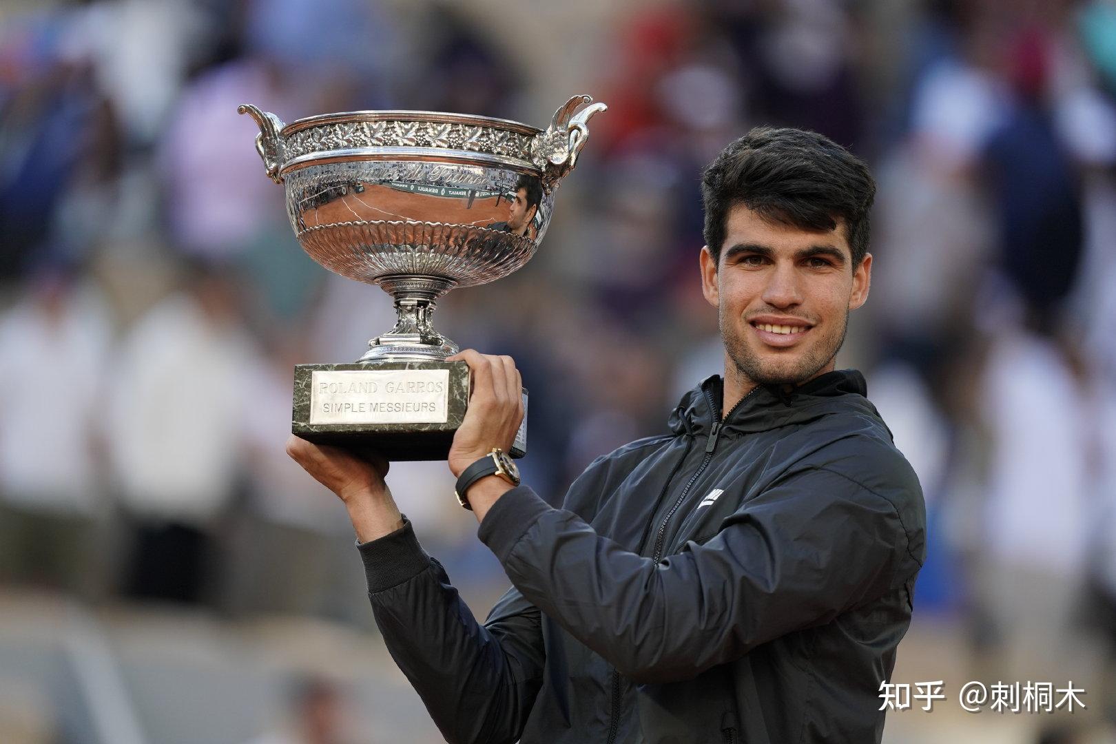 己的潜力并 己的潜力并